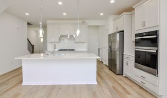 5559 E Spaniel Dr, Ann Arbor, MI 48108