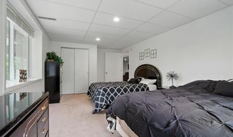 2320 Rice Ridge Ln NE, North Liberty, IA 52317