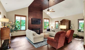 4371 N Banta Rd, Bargersville, IN 46106