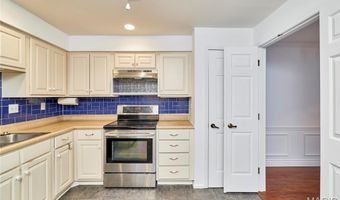 974 Claytonbrook Dr 1A, Ballwin, MO 63011