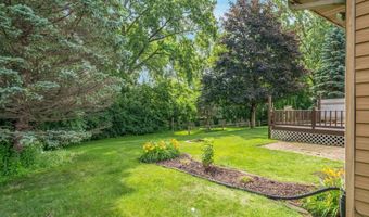 2232 N CLOUDVIEW Dr, Appleton, WI 54914