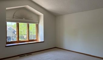 1261 Laurel View Dr, Ann Arbor, MI 48105