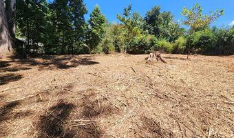 6389 WINDSOR Dr, Acworth, GA 30102