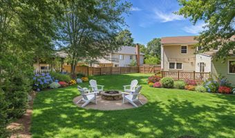 4003 KLOMAN St, Annandale, VA 22003
