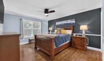 918 Claybend Dr, Ballwin, MO 63011