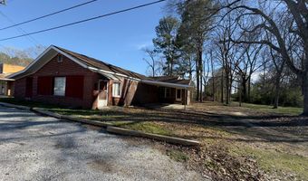 232 E Calhoun St, Bruce, MS 38915