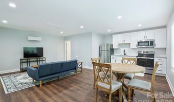 1617 Hawthorne Ln, Charlotte, NC 28205