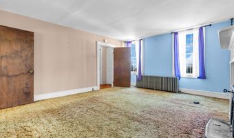 19 High St, Allentown, NJ 08501