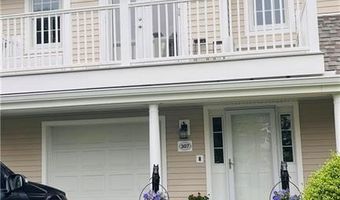 307 Corey Ln, Middletown, RI 02842