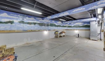 1521 Secretariat Ln, Indianapolis, IN 46217