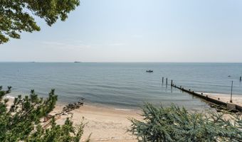 55 Shore Rd, Clinton, CT 06413