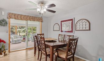 208 E Short St, Beresford, SD 57004