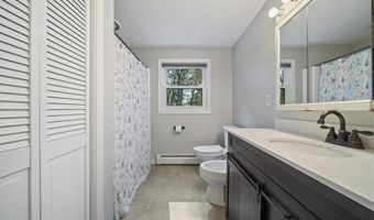 21 Woodman Rd, Amesbury, MA 01913