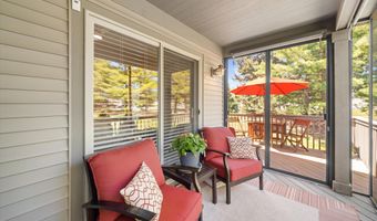 447 Sumark Way, Ann Arbor, MI 48103