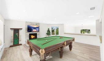 8125 E Oxley Ct, Anaheim, CA 92808