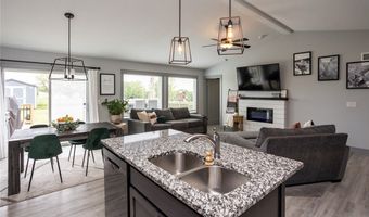 1920 Roebling Rd, Adel, IA 50003