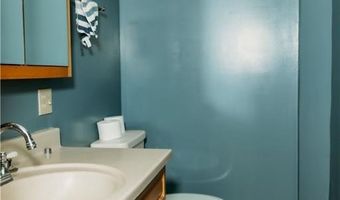 16 Ward Ave, Middletown, RI 02842