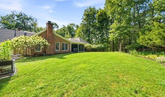 12601 N Osage Rd, Anchorage, KY 40223