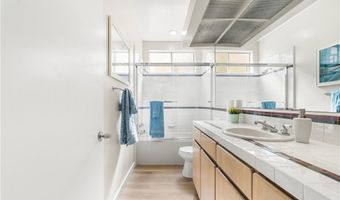 1927 Glendon 301, Los Angeles, CA 90025