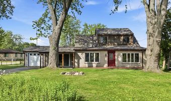 124 Roselawn St, Algonac, MI 48001