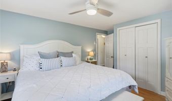 72 Fairweather Ave, Cranston, RI 02910