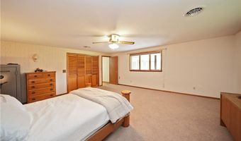 1534 Sandridge Rd, Alden, NY 14004