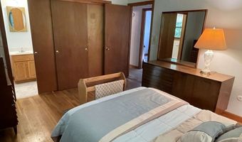 8 Wood Dr, Atkinson, NH 03811