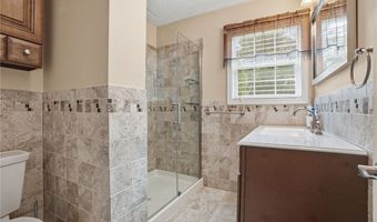 4122 Denise Dr, Ashtabula, OH 44004