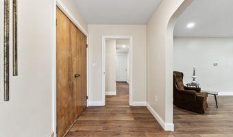 10 Penley St E, Augusta, ME 04330