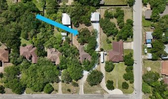1402 S Saunders St, Aransas Pass, TX 78336
