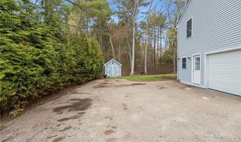 52 Mockingbird Dr, Exeter, RI 02822