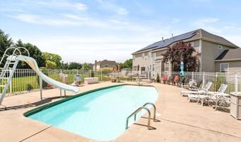 9 Denise Dr, Allentown, NJ 08501