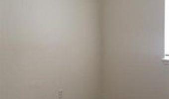 10185 Allen Pointe Dr, Allen Park, MI 48101