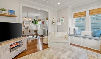 35 Hall Ave, Newport, RI 02840