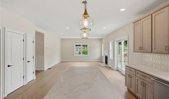 413 New River Rd, Lincoln, RI 02838