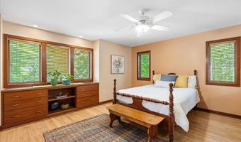 5870 Persimmon Dr, Fitchburg, WI 53711