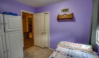 5328 Seminary Rd, Alton, IL 62002