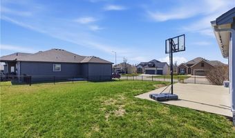 14223 Amanda Ln, Basehor, KS 66007