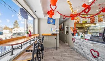 1007 Charles St, North Providence, RI 02904