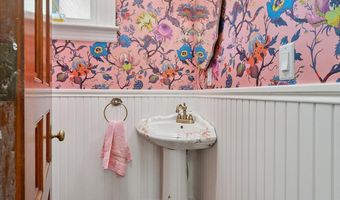 75 W Broadway, Bangor, ME 04401