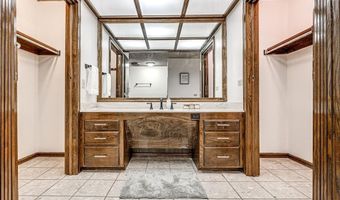 8104 Brownsville Ln, Bethany, OK 73008