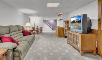 1724 SCHAEFER Cir, Appleton, WI 54915