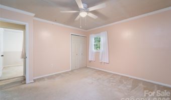 6 Hillview Cir, Asheville, NC 28805