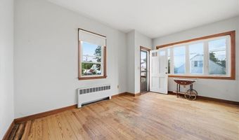 123 Oxford St, Cranston, RI 02920