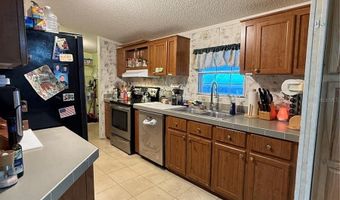 5109 SW 10TH St, Bell, FL 32619