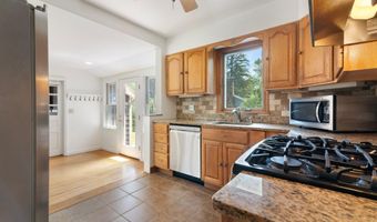 138 Wantastiquet Dr, Brattleboro, VT 05301