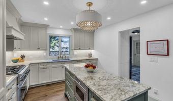 2 Cedar Dr, Bay Head, NJ 08742