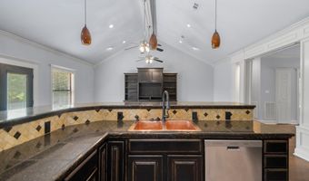 4051 Whitney Ln, Benton, AR 72019