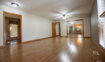 711 E Chubb St, Algona, IA 50511