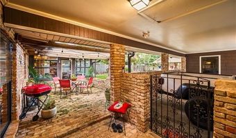 403 SWEETBRIAR Dr, Alexandria, LA 71303